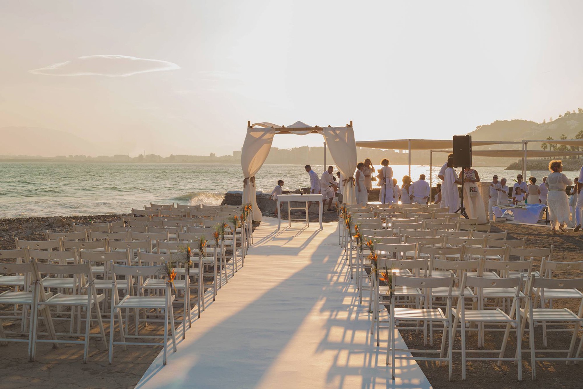 26678184_747926022080044_7717287797162697249_o